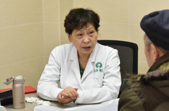 <a href='http://www.sararz.com/a/1811.html' target='_blank'><u>丁素菊</u></a>