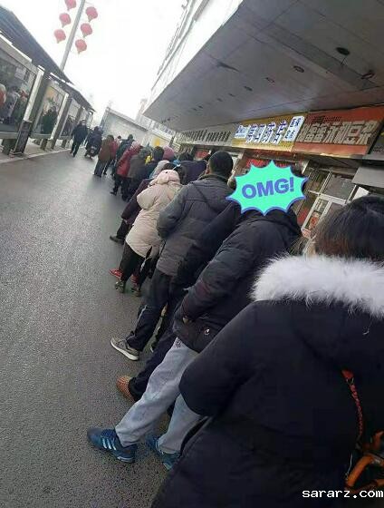 排队买口罩
