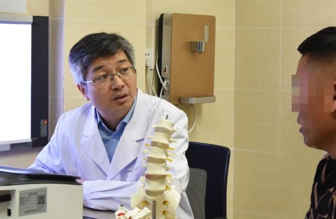 betway在线登陆脊柱外科